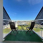 Terrasse Vue Dégagée: Port-en-bessin Retreat
