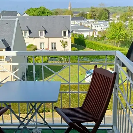 Avec Belle Terrasse 10 Mn à Pied Centre En Bessin Proche Bayeux Et Omaha *