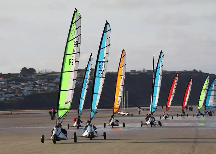Avec Belle Terrasse 10 Mn à Pied Centre En Bessin Proche Bayeux Et Omaha