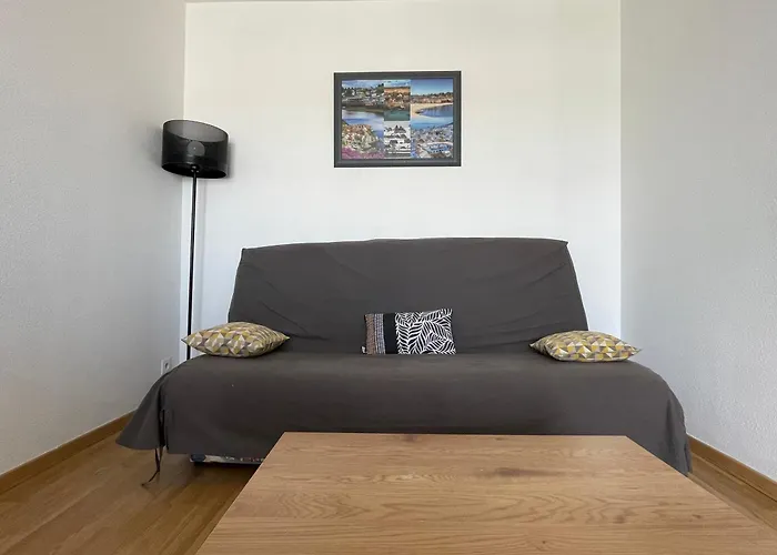 Avec Belle Terrasse 10 Mn à Pied Centre En Bessin Proche Bayeux Et Omaha Appartamento *