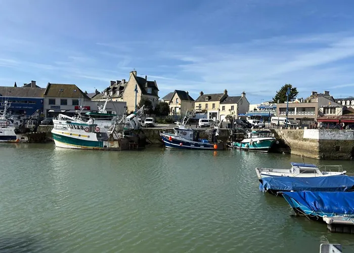 Avec Belle Terrasse 10 Mn à Pied Centre En Bessin Proche Bayeux Et Omaha Port-en-Bessin-Huppain